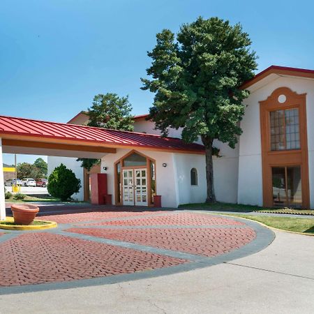 Howard Johnson By Wyndham Atlanta College Park Exteriér fotografie
